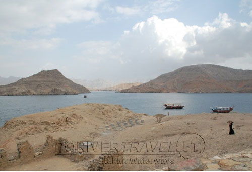 Oman, Telegraph Island